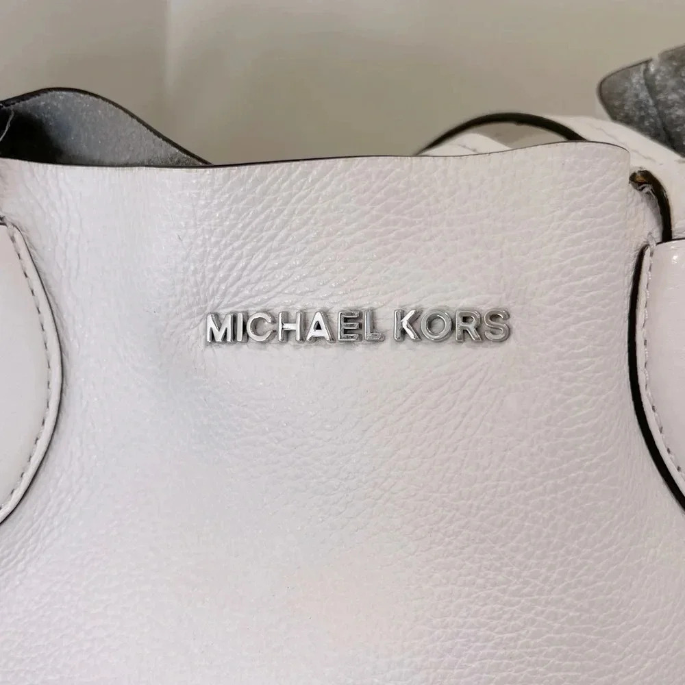 Michael Kors Tote White with Silver Metallic Reversible designer fashion chic - Picture 7 of 16